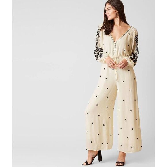 Free People Embroidered Wide Leg Jumpsuit size L Ivory Black Boho Bohemian Long - Picture 1 of 15